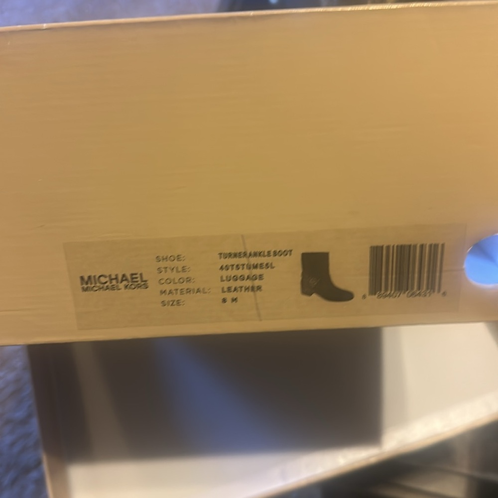 Michael Kors - Picture 5 of 6